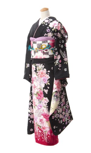 華やかでキュートな印象